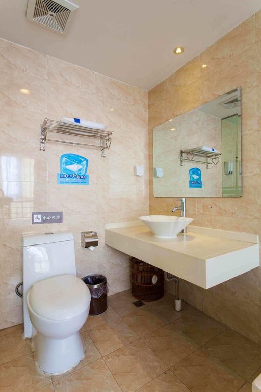 7Days Inn Nanchang North Railway Station Square Номер фото